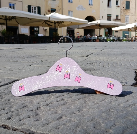 gruccia farfalle rosa
